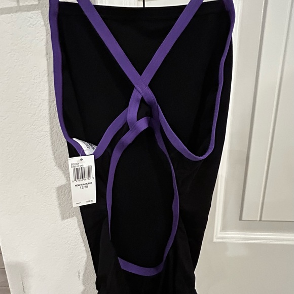NWT Women’s Speedo Endurance Plus Flyback Swimsuit. Black and purple. - Picture 2 of 6